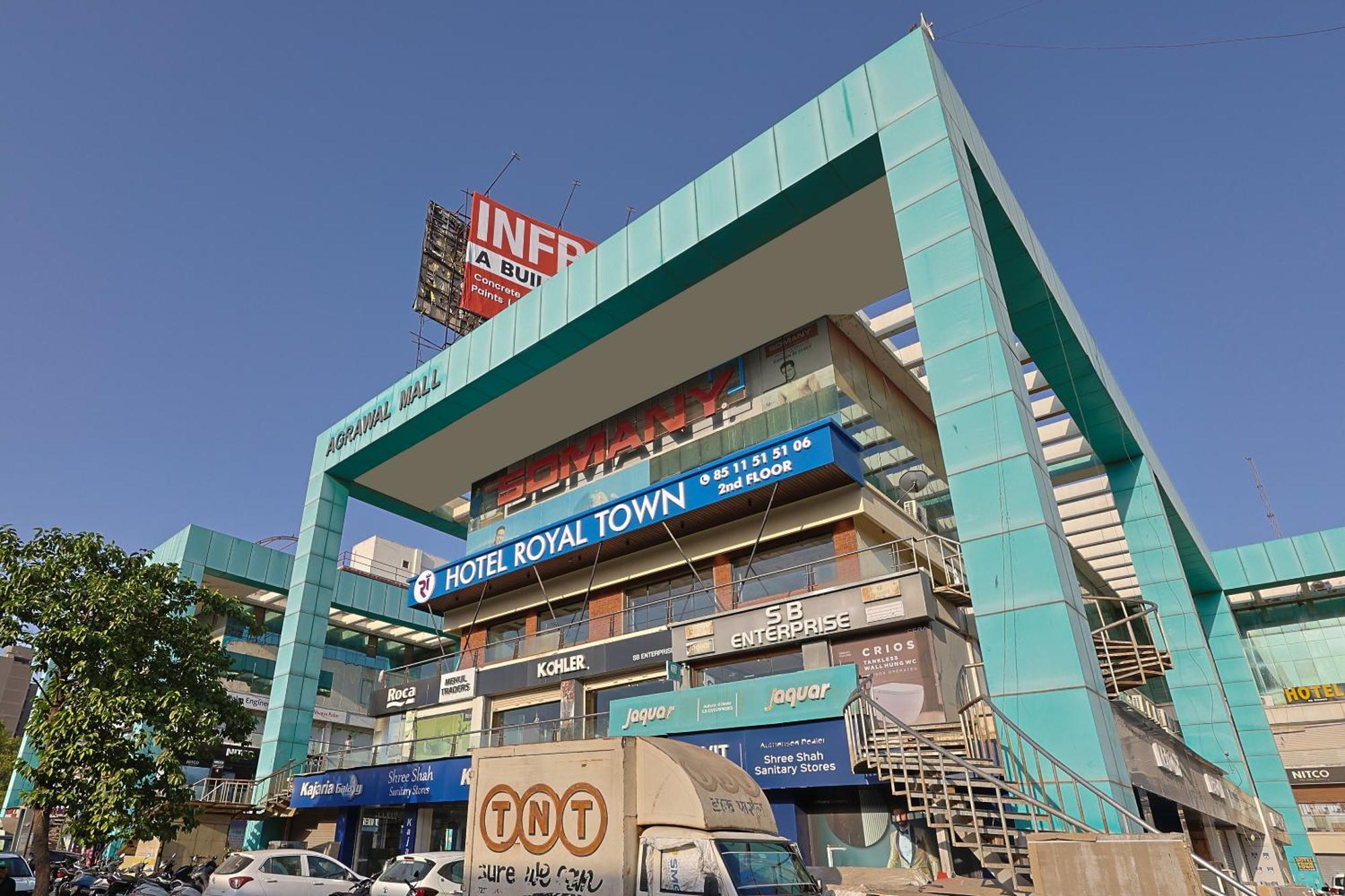 Hotel Royal Town Ahmedabad Exterior photo